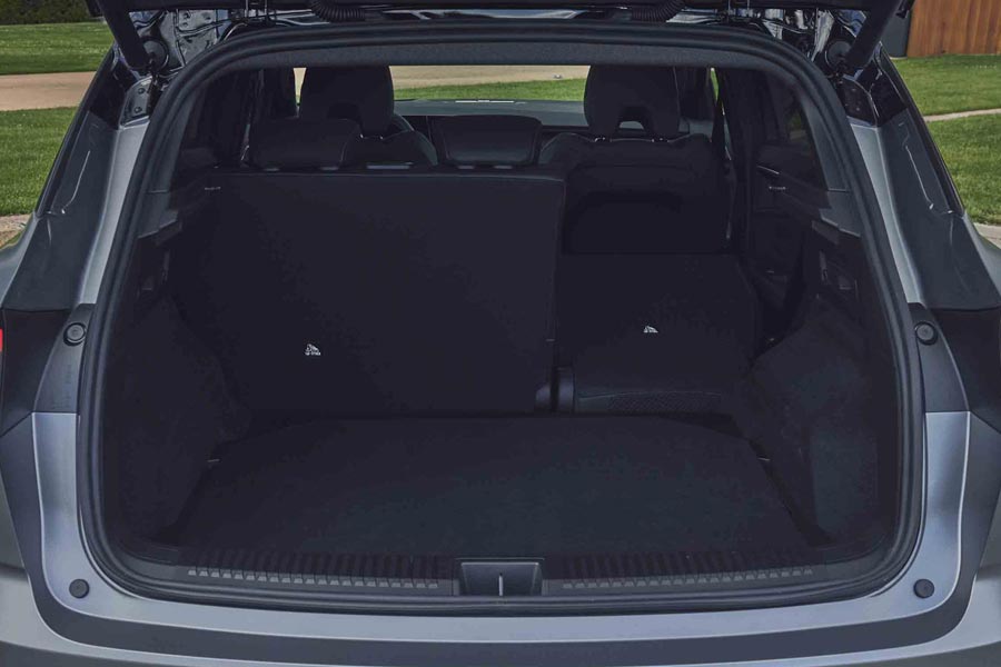   Renault Austral.  Renault Austral