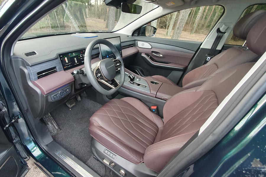   Soueast S09.  Soueast S09