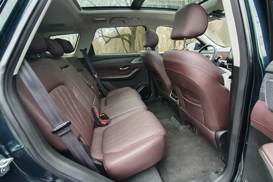   Soueast S09.  Soueast S09