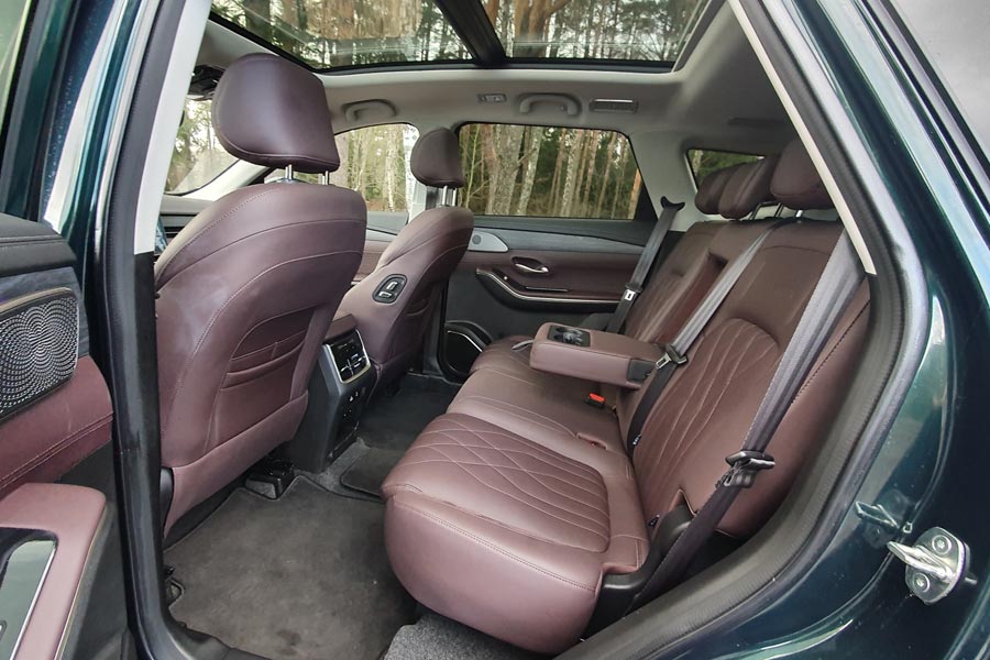   Soueast S09.  Soueast S09