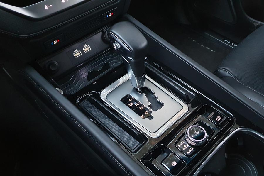 ���� ������ KGM Rexton. �������� KGM Rexton