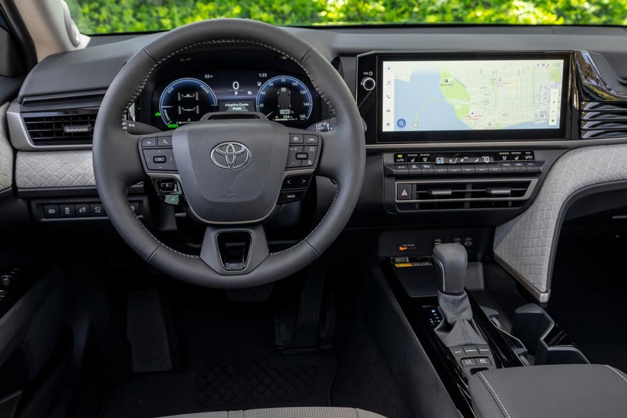   Toyota Camry 2024.  Toyota Camry 2024