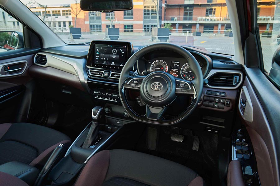   Toyota Starlet Cross.  Toyota Starlet Cross