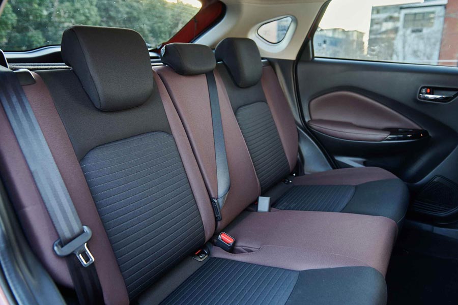   Toyota Starlet Cross.  Toyota Starlet Cross