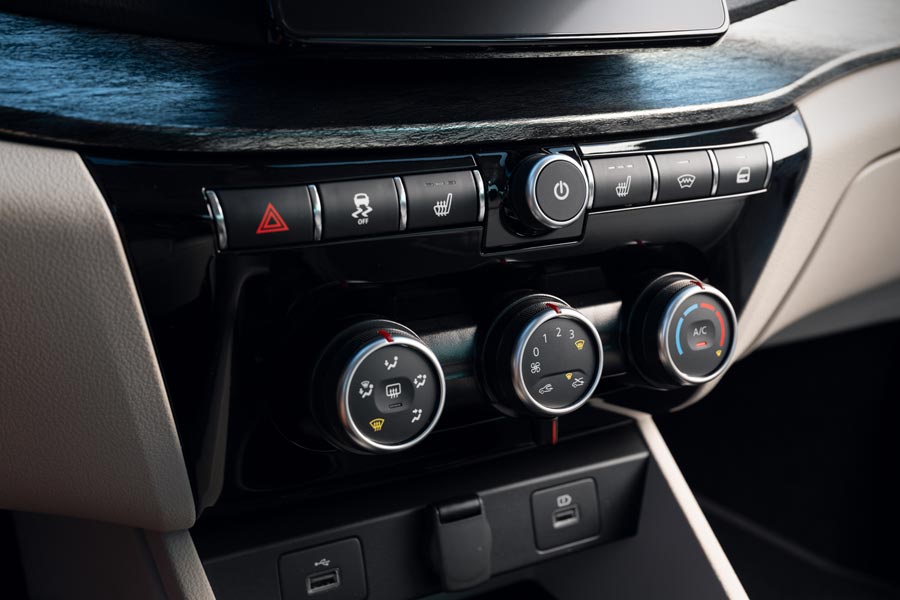   Lada Aura.  Lada Aura