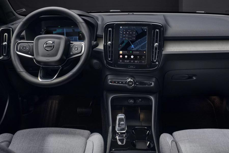 ���� ������ Volvo EC40. �������� Volvo EC40
