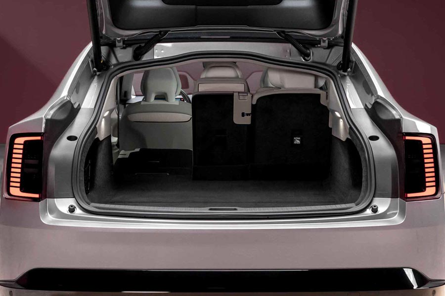   Volvo ES90.  Volvo ES90