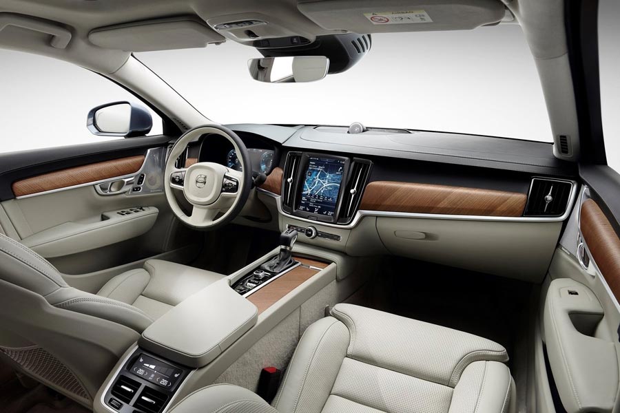   Volvo S90.  Volvo S90