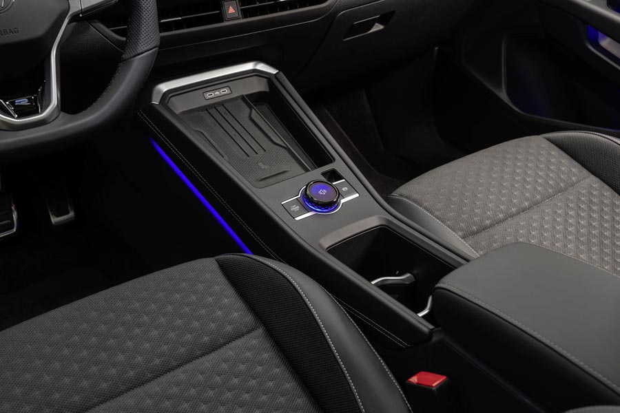   Volkswagen T-Roc 2025.  Volkswagen T-Roc 2025