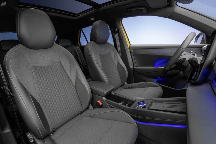   Volkswagen T-Roc 2025.  Volkswagen T-Roc 2025