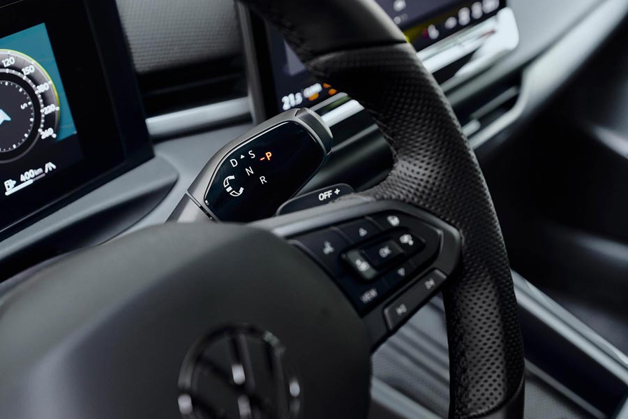 ���� ������ Volkswagen T-Roc. �������� Volkswagen T-Roc