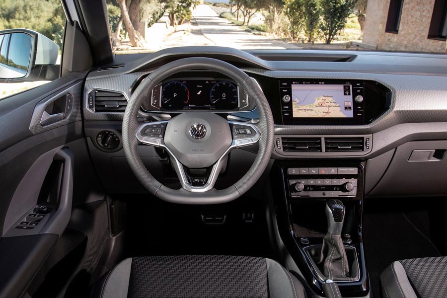   Volkswagen T-Cross.  Volkswagen T-Cross