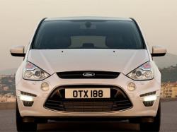  Ford S-Max.    carscoop.blogspot.com