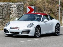 Porsche 911 Targa.  worldcarfans.com