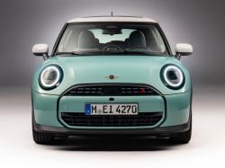 MINI Cooper. Фото MINI