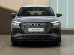 Audi Q4 e-tron.  Audi 