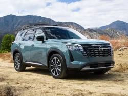 Nissan Pathfinder 2026.  Nissan 