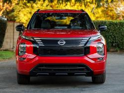 Nissan Rogue PHEV. Фото Nissan