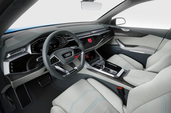 Audi   Q8 - 4