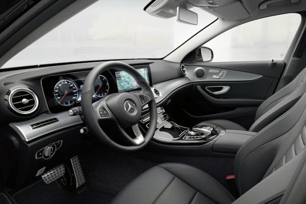 Mercedes-Benz    E-Class All-Terrain  - 3