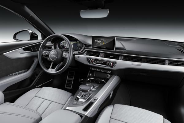 Audi A4    - 2