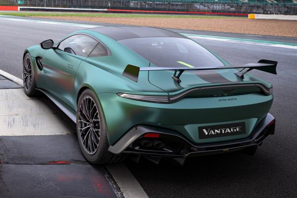 Aston Martin  "" Vantage - 2