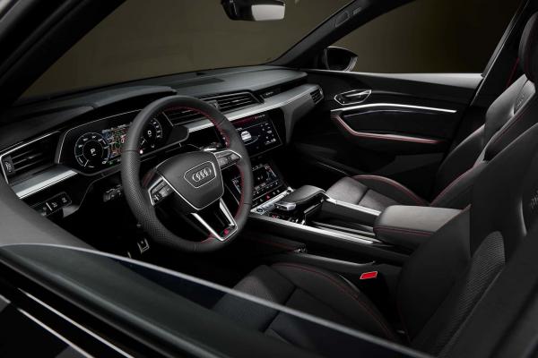 Audi  " " Q8 e-tron - 1