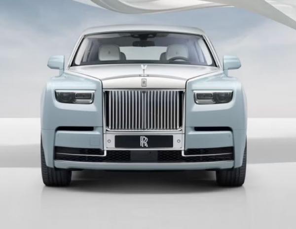 Rolls-Royce Phantom Scintilla.  Rolls-Royce