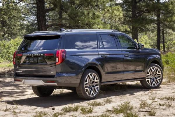 Ford   Expedition - 4