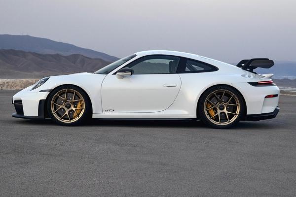 Porsche 911 GT3    - 3