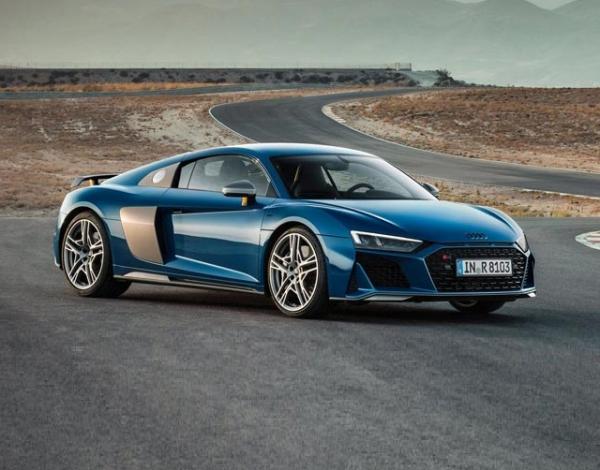 Audi R8.  Audi