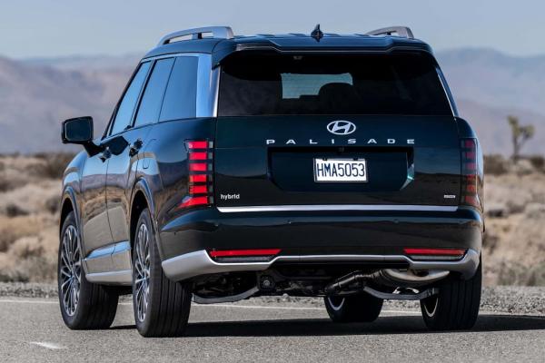 Hyundai    Palisade - - 4