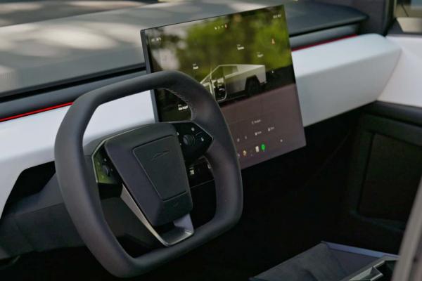 Tesla Cybertruck    - 1