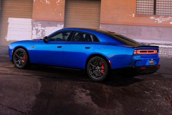 Dodge      Charger - 3