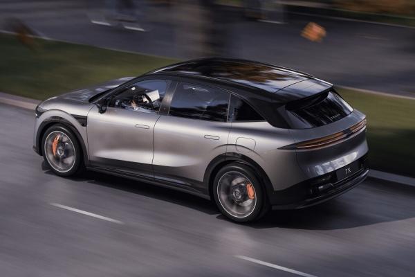 Zeekr    "" Tesla Model Y  - 3