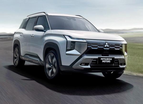 Mitsubishi Destinator.  Mitsubishi 