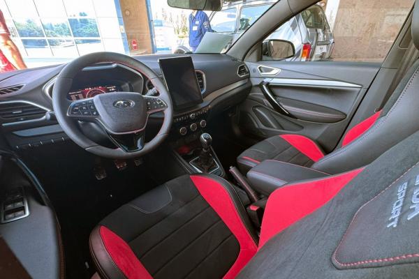 Lada Vesta Sport    - 1