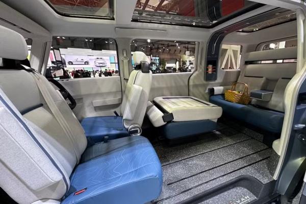  Toyota X-Van Gear   "" - 1