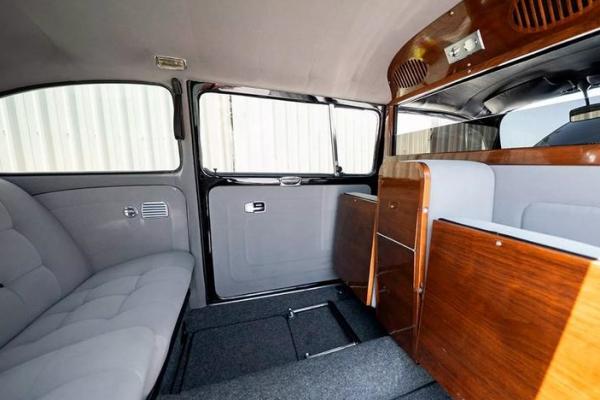 Самый большой "жук" VW выставят на торги - 2