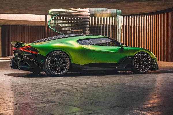 Особый Bugatti назвали в честь лошади - 3