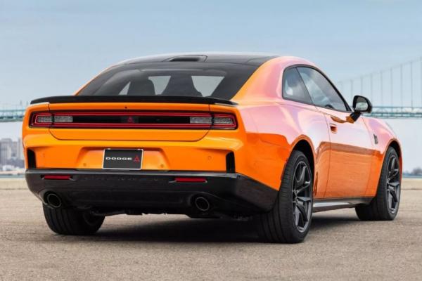 Dodge Charger    - 2