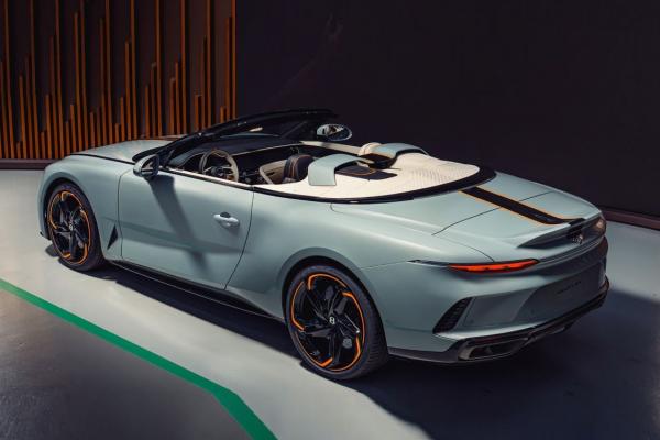Bentley  " " Batur Convertible - 2
