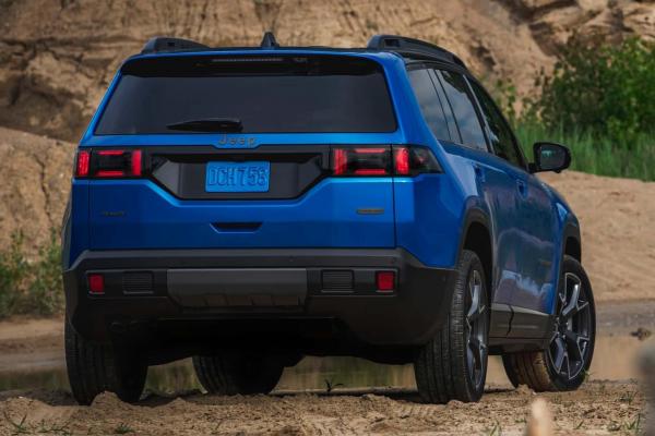 Jeep Cherokee вернулся после смены поколения - 5