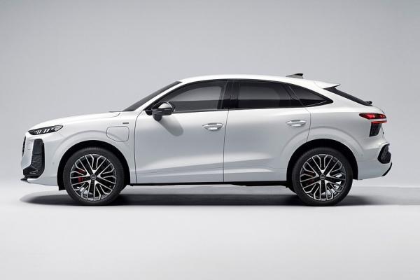 Audi   Q3 Sportback - 1