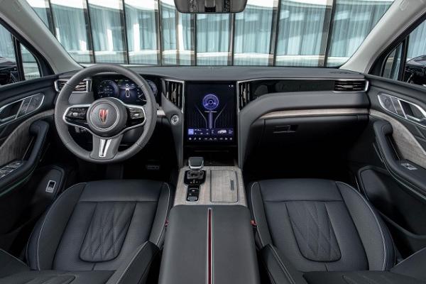 Hongqi оценил в рублях новый HS7 - 2