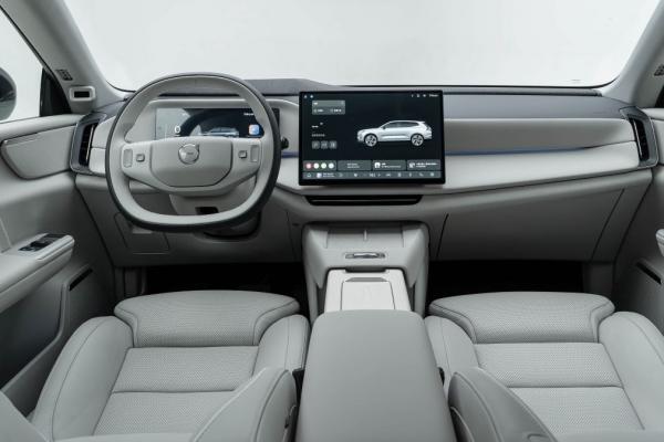Volvo     XC70 - 1
