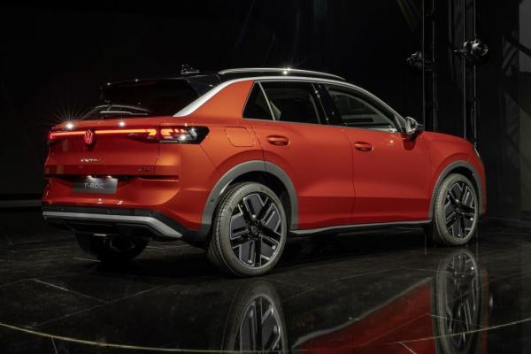 Volkswagen сменил поколение T-Roc - 4