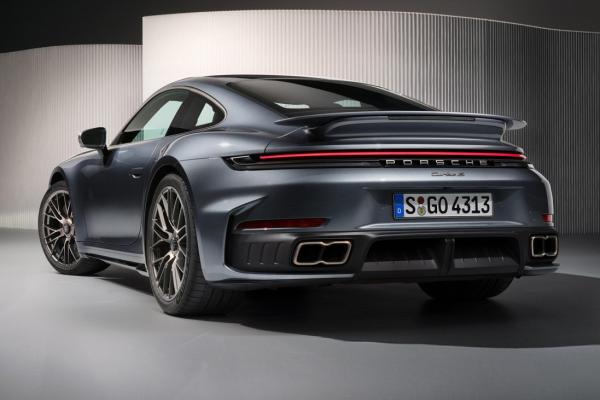 Porsche 911 Turbo S стали гибридными - 5
