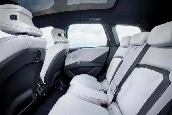 BMW   Neue Klasse - 3