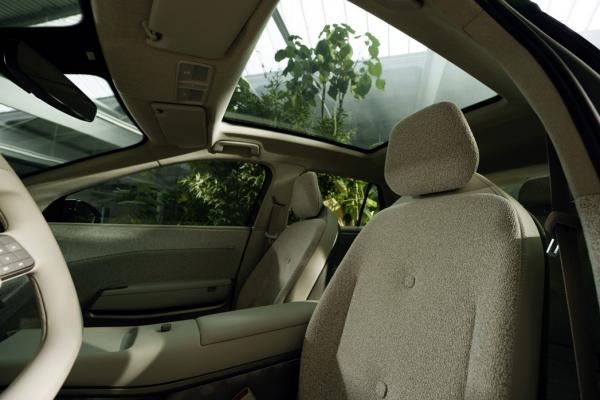 Новый Volkswagen "закосил" под Citroen - 3